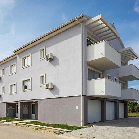 Lana Luxe Apartment Pula Luaran gambar